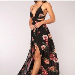 Lulu’s Maxi Floral Dress